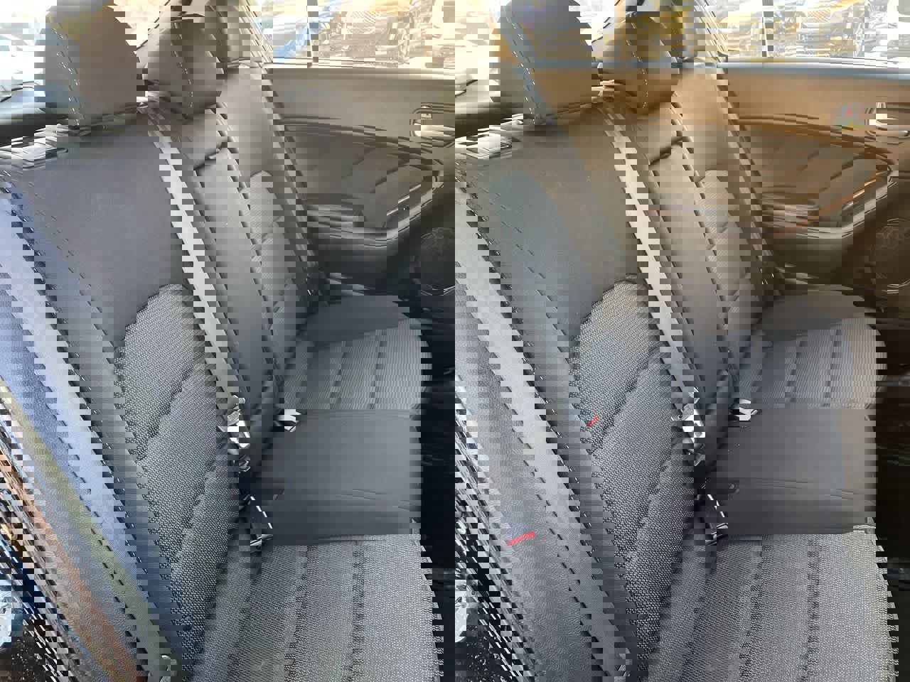 Used 2017 Kia Forte LX image 15