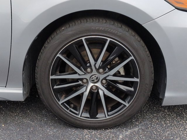 Used 2023 Toyota Camry SE image 12