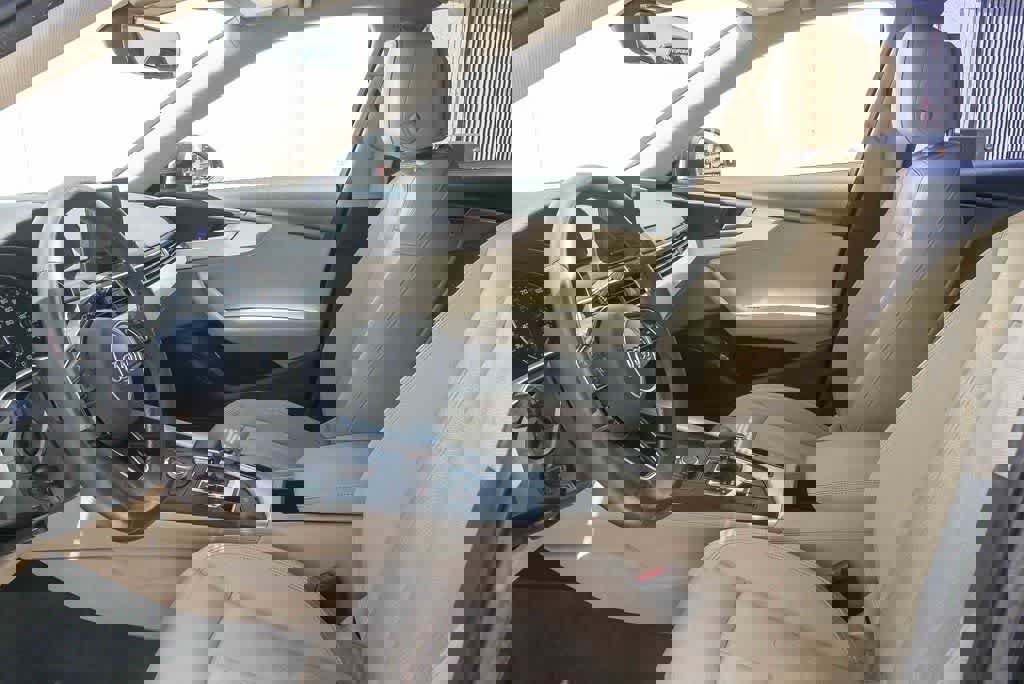 Used 2018 Audi A4 2.0T Ultra Premium w/ Convenience Package image 17