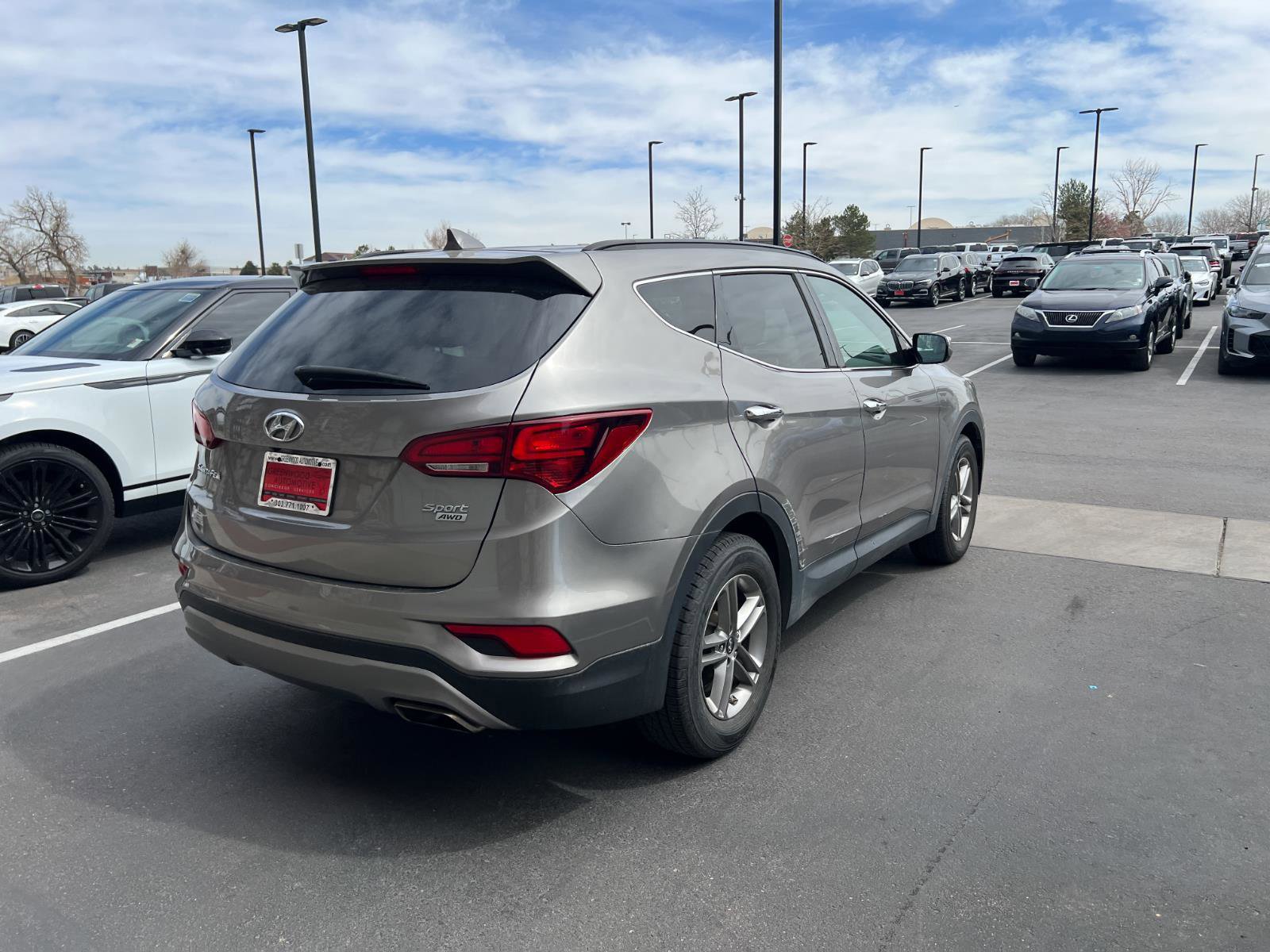 Used 2017 Hyundai Santa Fe Sport image 3