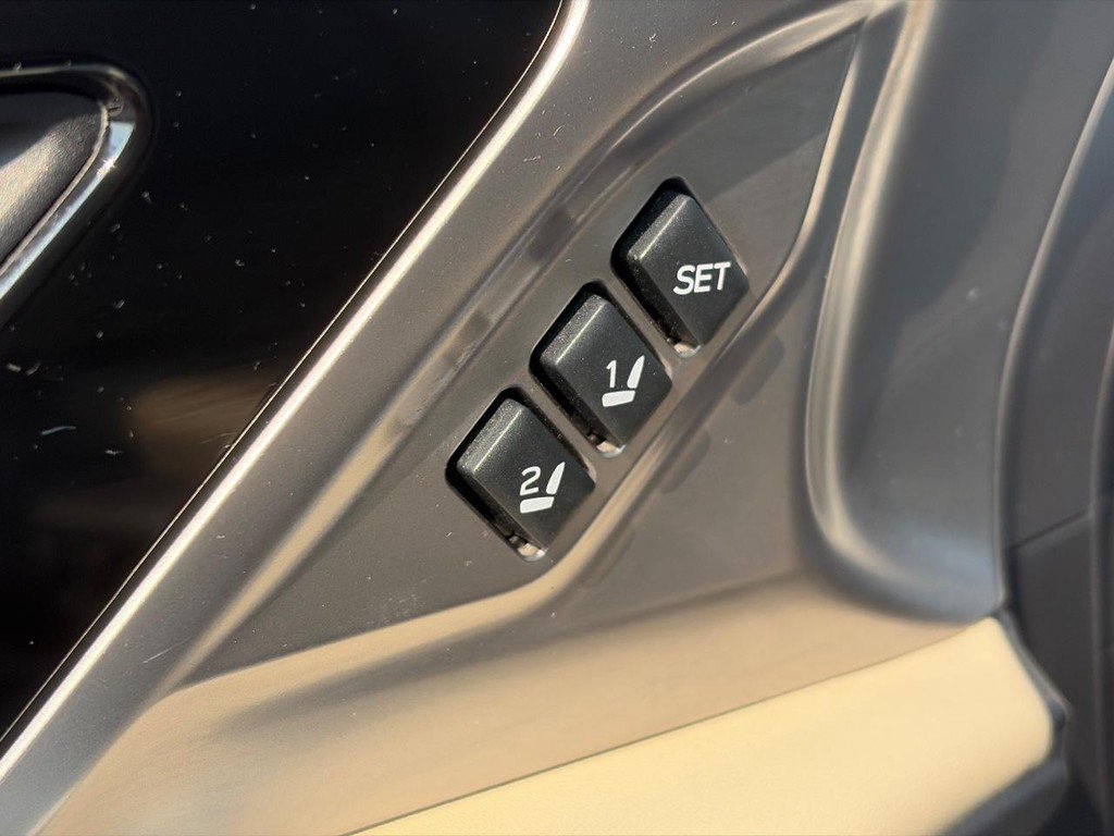 Used 2022 Subaru Legacy Limited AWD/4WD image 23