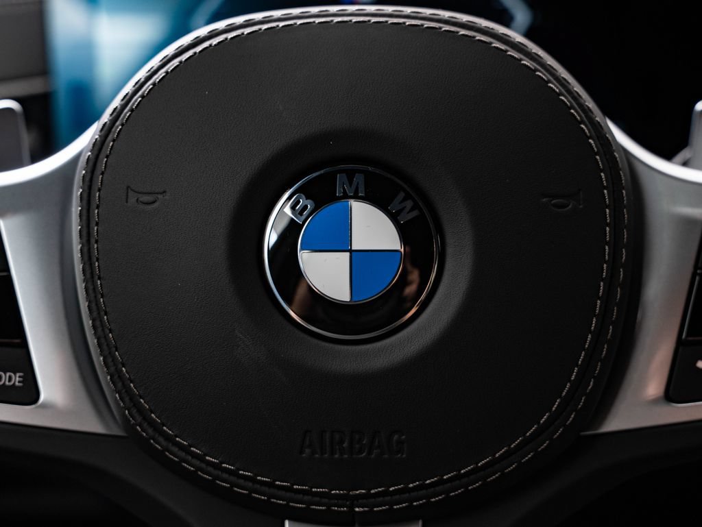 New 2027 BMW X7 xDrive40i w/ M Sport Package AWD/4WD image 33
