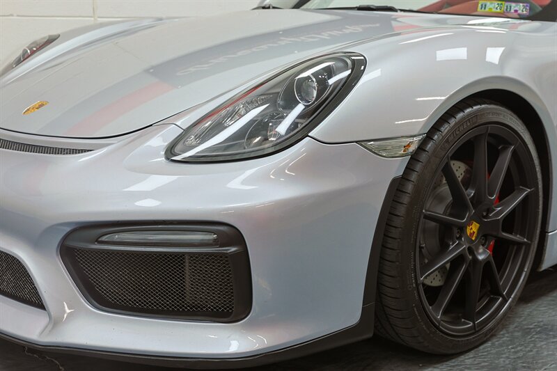 Used 2016 Porsche Boxster Spyder RWD image 4