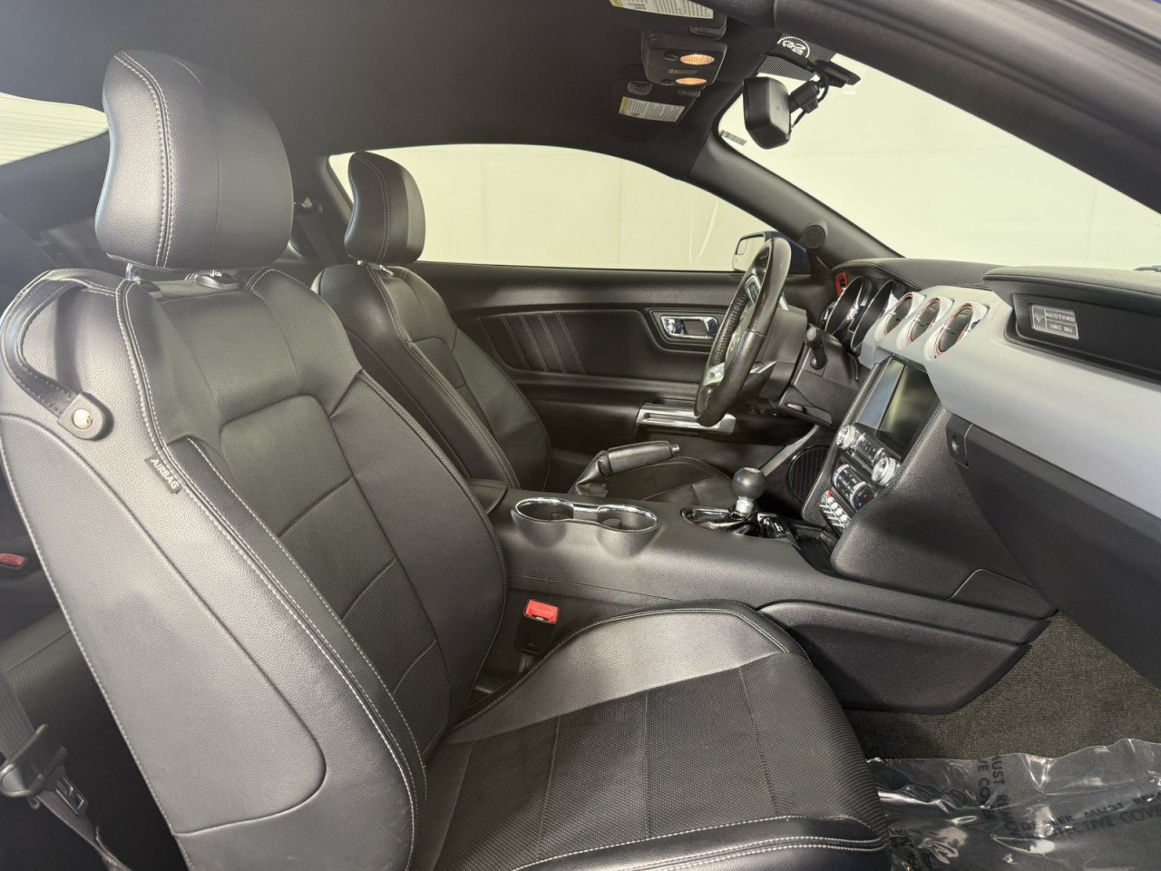Used 2015 Ford Mustang GT Premium RWD image 10