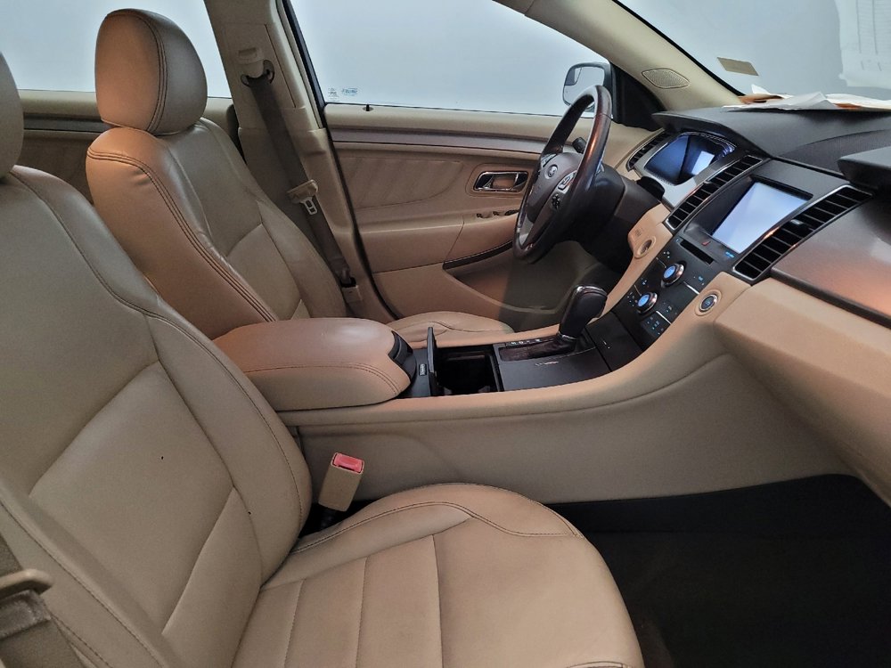 Used 2013 Ford Taurus SEL image 21