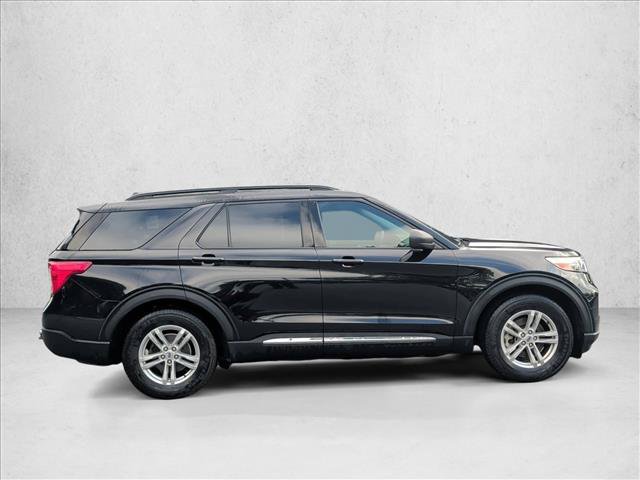 Used 2021 Ford Explorer XLT w/ Equipment Group 202A RWD image 4
