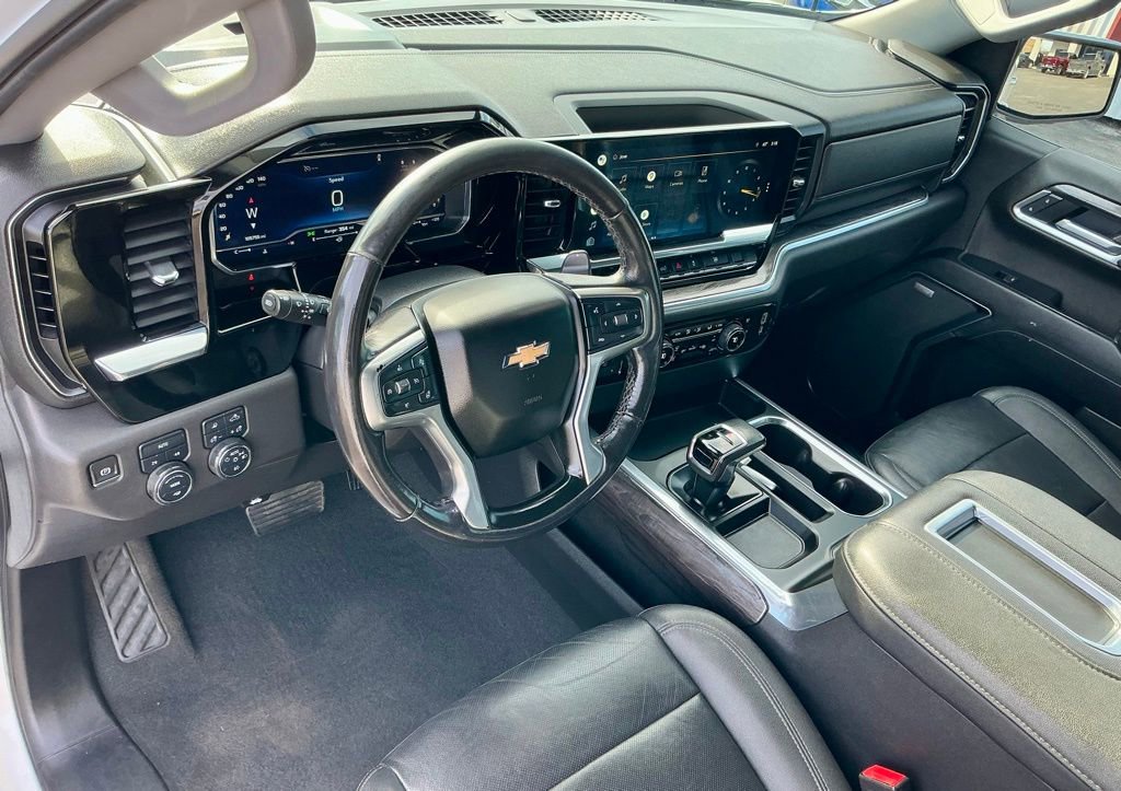 Used 2022 Chevrolet Silverado 1500 LTZ w/ Max Trailering Package AWD/4WD image 39