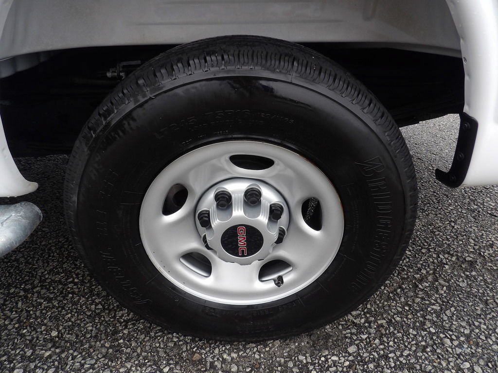 Used 2025 GMC Savana 2500 w/ Driver Convenience Package RWD image 53