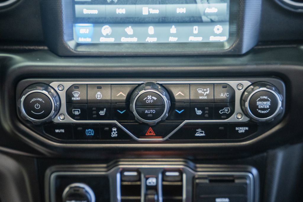 Certified 2023 Jeep Wrangler Unlimited Sahara w/ Cold Weather Group AWD/4WD image 30