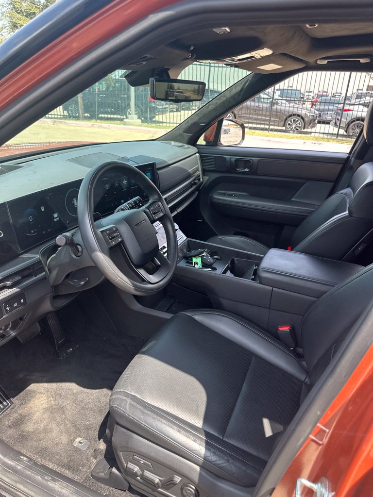 Used 2025 Hyundai Santa Fe Calligraphy FWD image 49