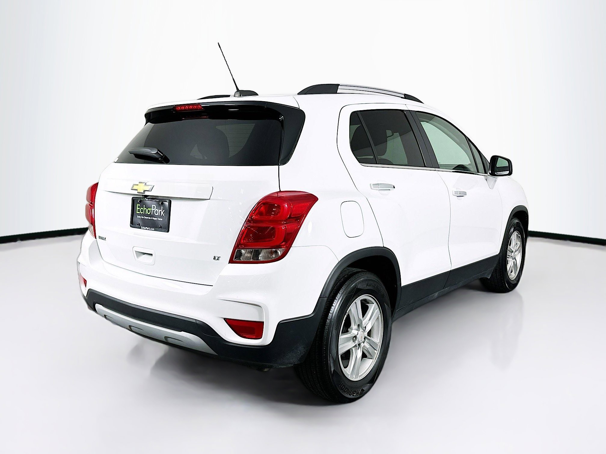 Used 2019 Chevrolet Trax LT w/ LT Convenience Package image 9