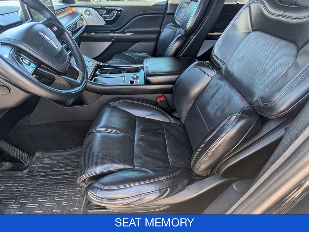 Used 2020 Lincoln Aviator Reserve w/ Equipment Group 202A image 12