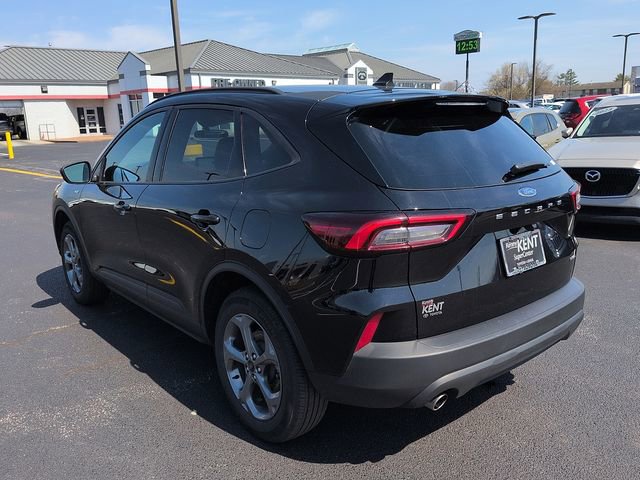 Used 2025 Ford Escape ST-Line image 10