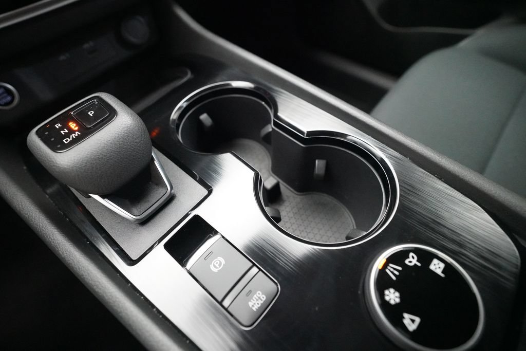 Used 2023 Nissan Rogue S AWD/4WD image 16