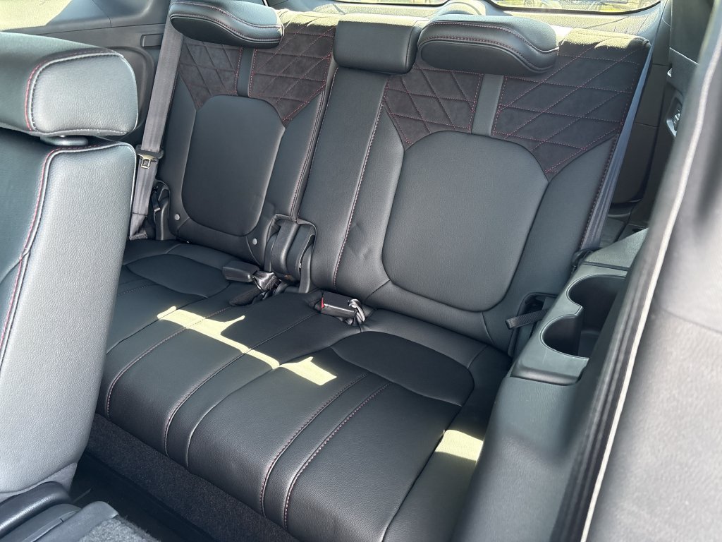 Used 2026 Honda Pilot Black Edition image 30