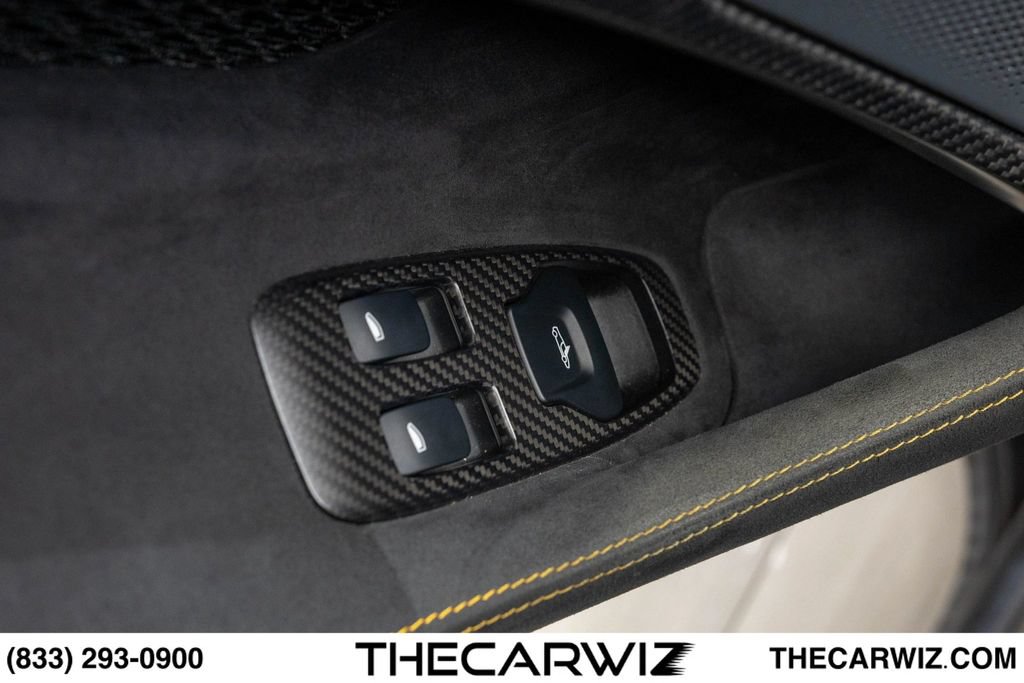 Used 2019 McLaren 600LT RWD image 57