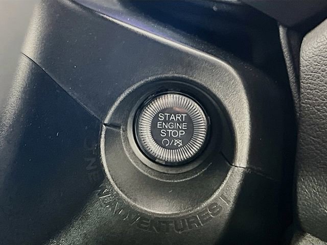 Used 2023 Jeep Renegade Trailhawk image 16