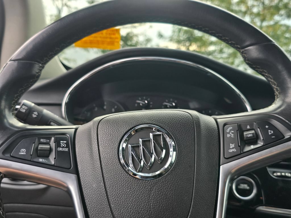 Used 2021 Buick Encore Preferred w/ Safety Package AWD/4WD image 18