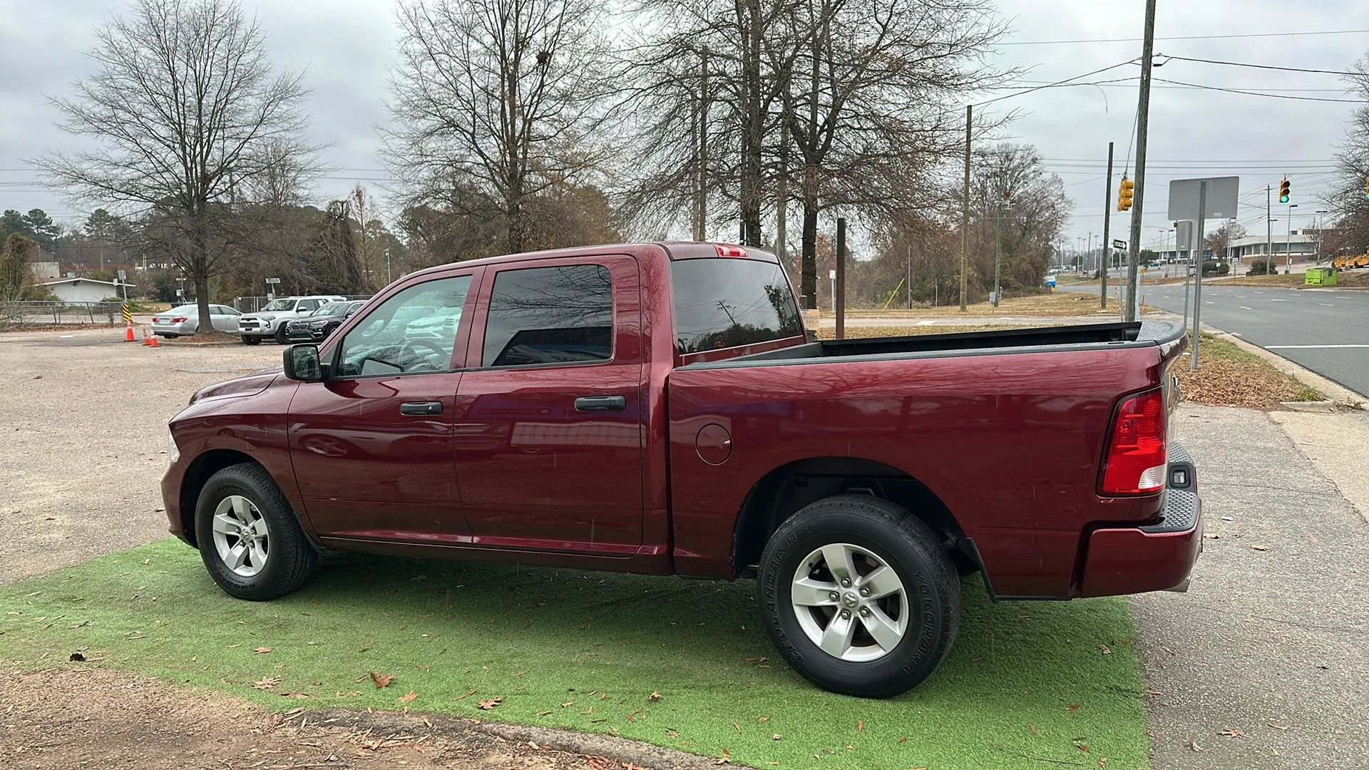 Used 2017 RAM 1500 Express image 5