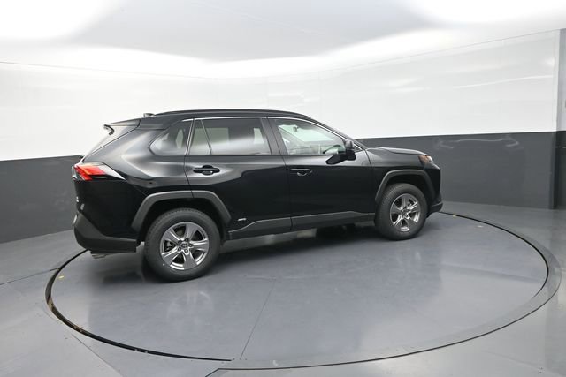 Used 2025 Toyota RAV4 LE image 12