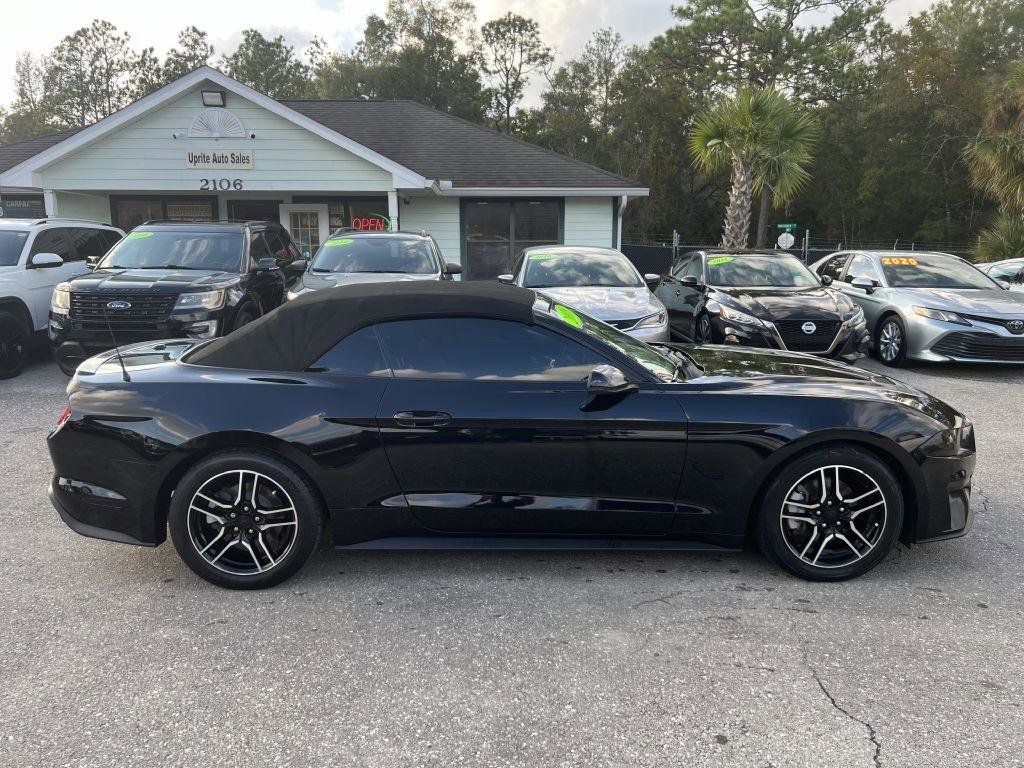 Used 2018 Ford Mustang Premium image 4