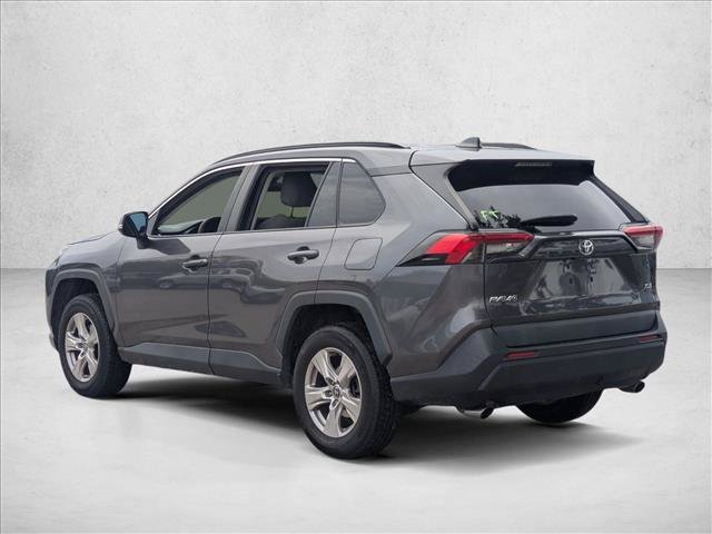 Used 2021 Toyota RAV4 XLE w/ Convenience Package FWD image 5