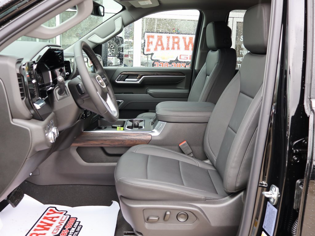 New 2025 GMC Sierra 2500 SLT w/ SLT Premium Package image 16