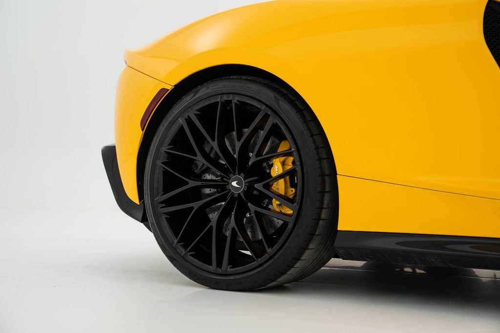 Used 2023 McLaren GT image 37