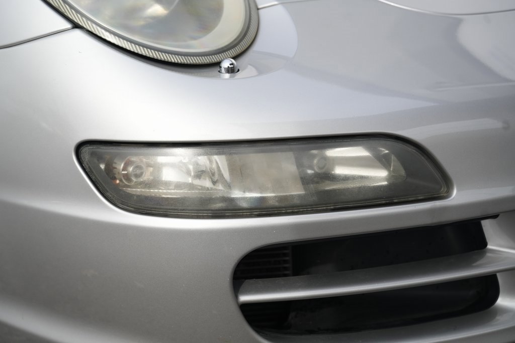 Used 2005 Porsche 911 Carrera image 16