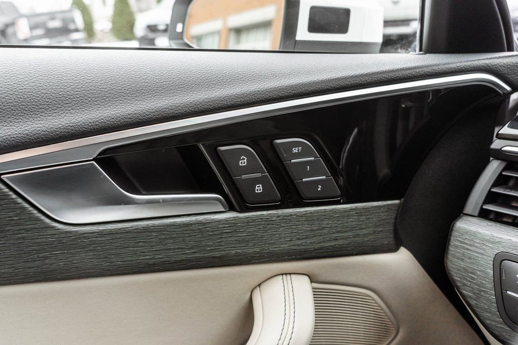 Used 2023 Audi A4 2.0T Premium Plus image 17