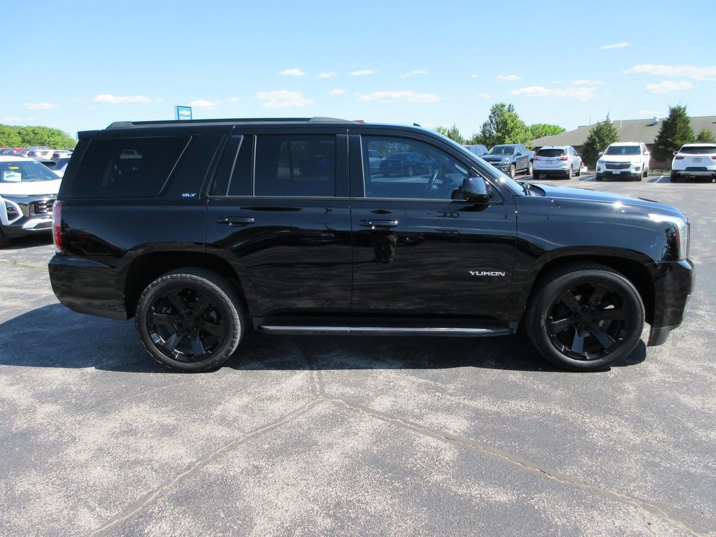 Used 2019 GMC Yukon SLT w/ Graphite Performance Edition AWD/4WD image 6