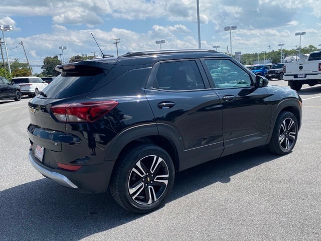 Used 2024 Chevrolet TrailBlazer LT w/ Convenience Package AWD/4WD image 5