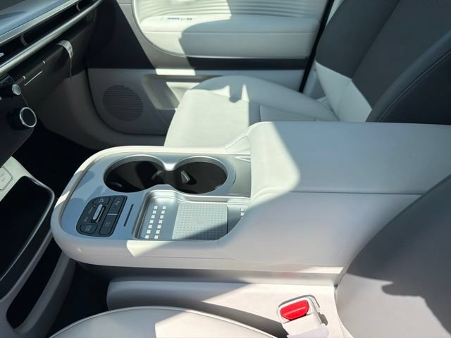 Certified 2026 Hyundai Ioniq 9 SEL AWD/4WD image 16
