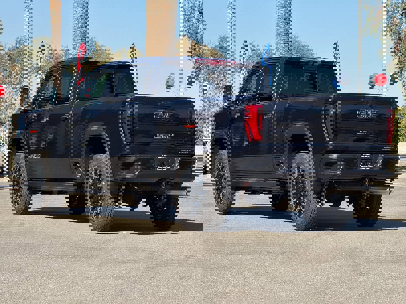 New 2025 GMC Sierra 2500 Denali Ultimate image 3