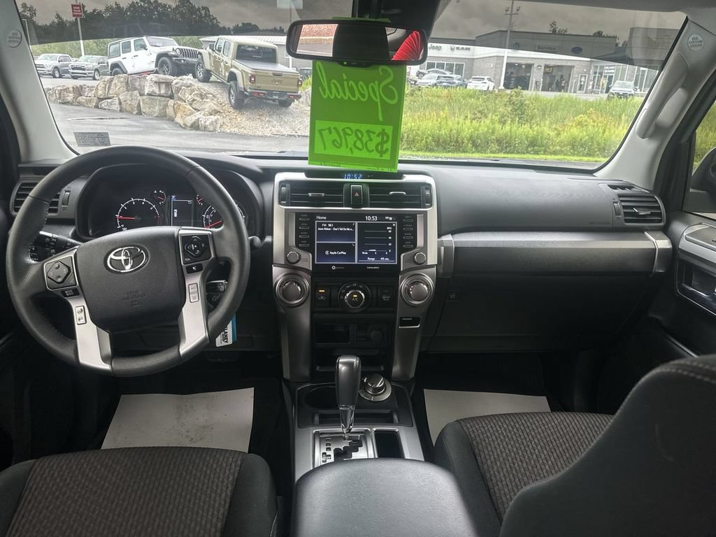 Used 2021 Toyota 4Runner Trail Special Edition AWD/4WD image 10