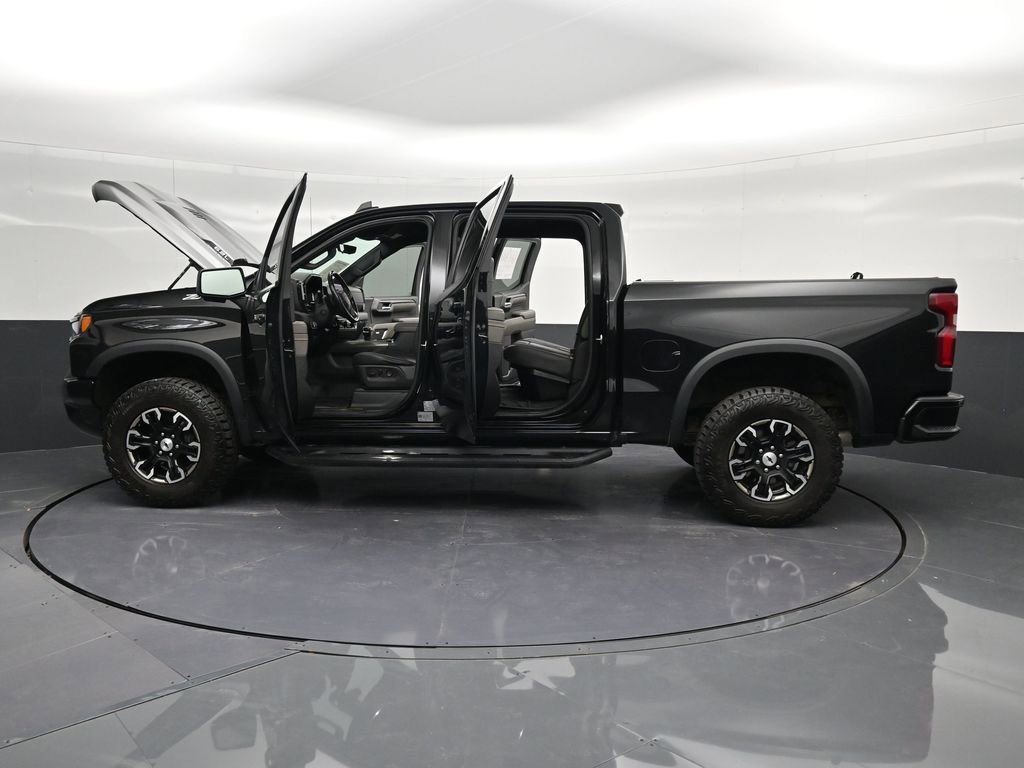 Used 2023 Chevrolet Silverado 1500 ZR2 w/ Technology Package AWD/4WD image 37