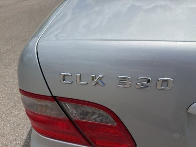 Used 1999 Mercedes-Benz CLK 320 Coupe image 15