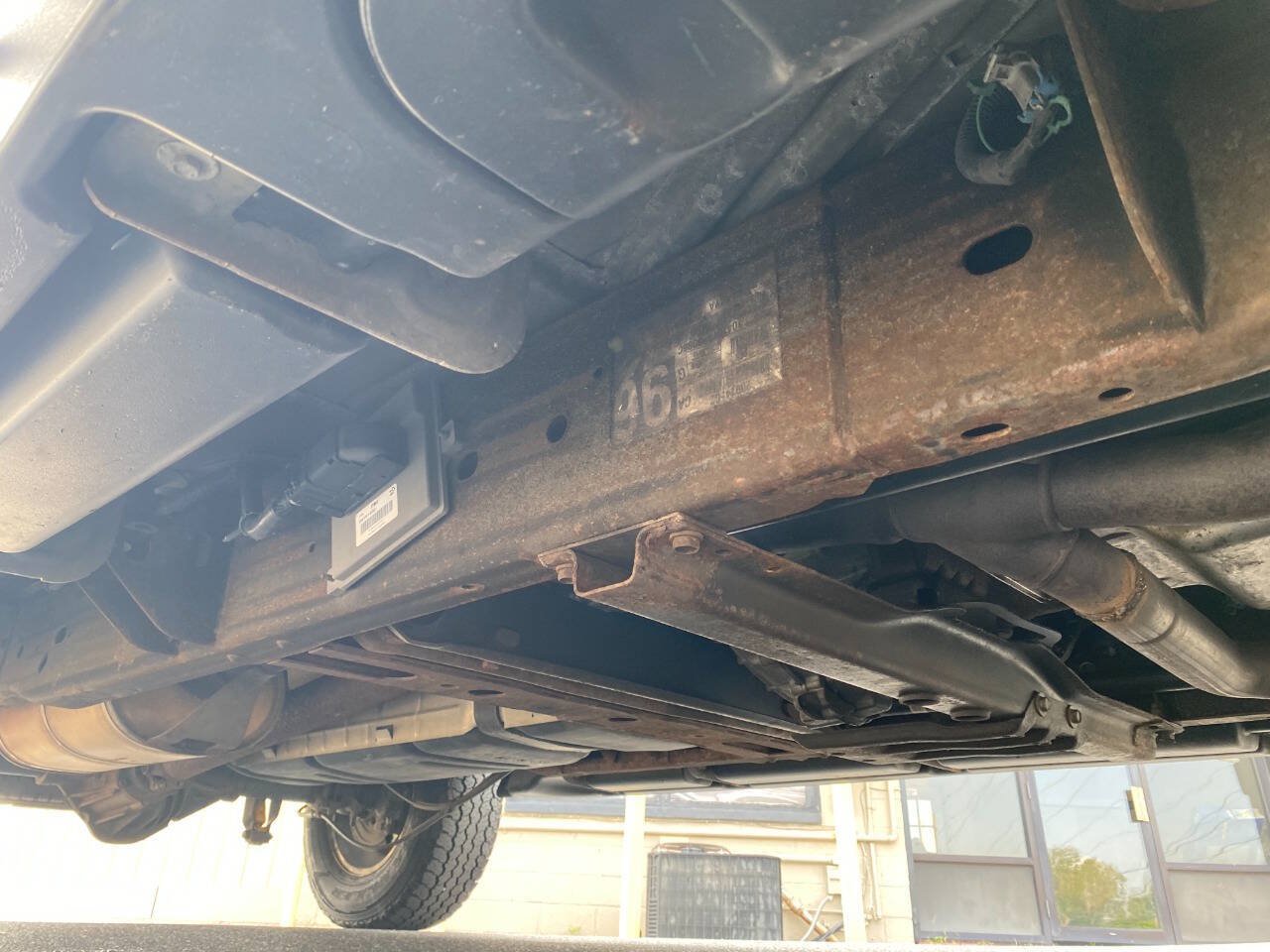 Used 2011 Chevrolet Suburban 2500 LS w/ Skid Plate Package AWD/4WD image 34