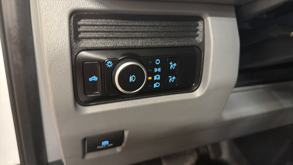 Used 2023 Ford F250 XL AWD/4WD image 16