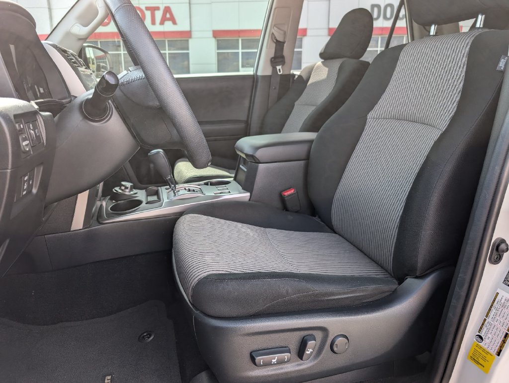 Used 2024 Toyota 4Runner SR5 AWD/4WD image 11