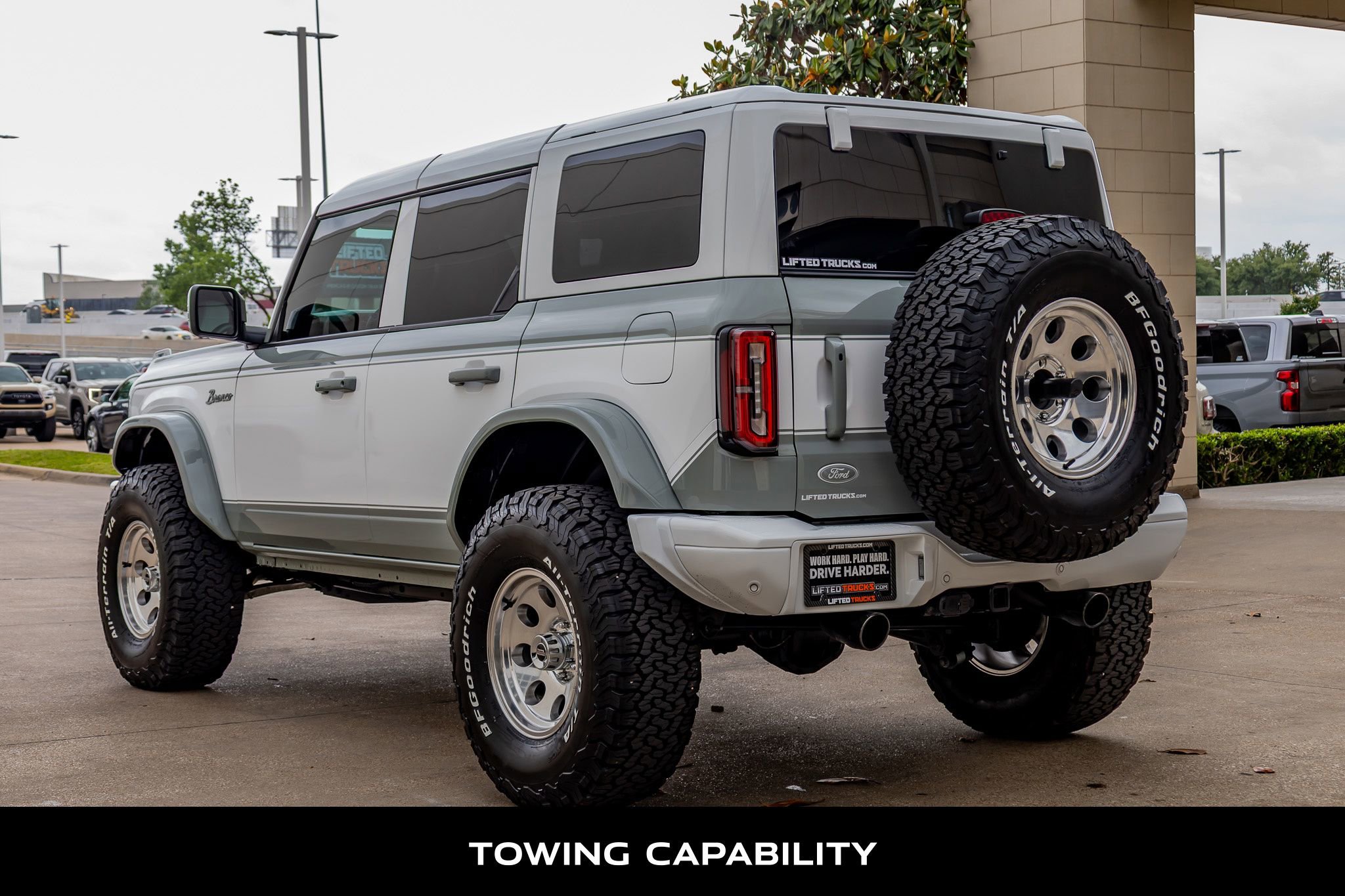 Used 2023 Ford Bronco Heritage Edition AWD/4WD image 7