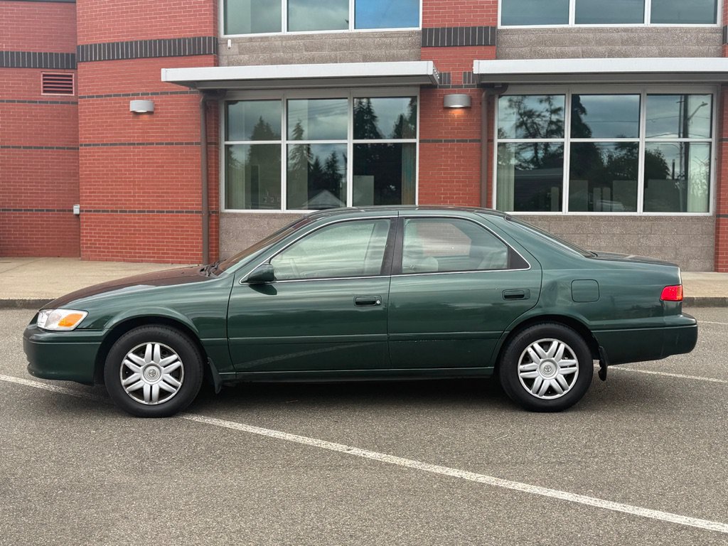 Used 2001 Toyota Camry CE FWD image 8