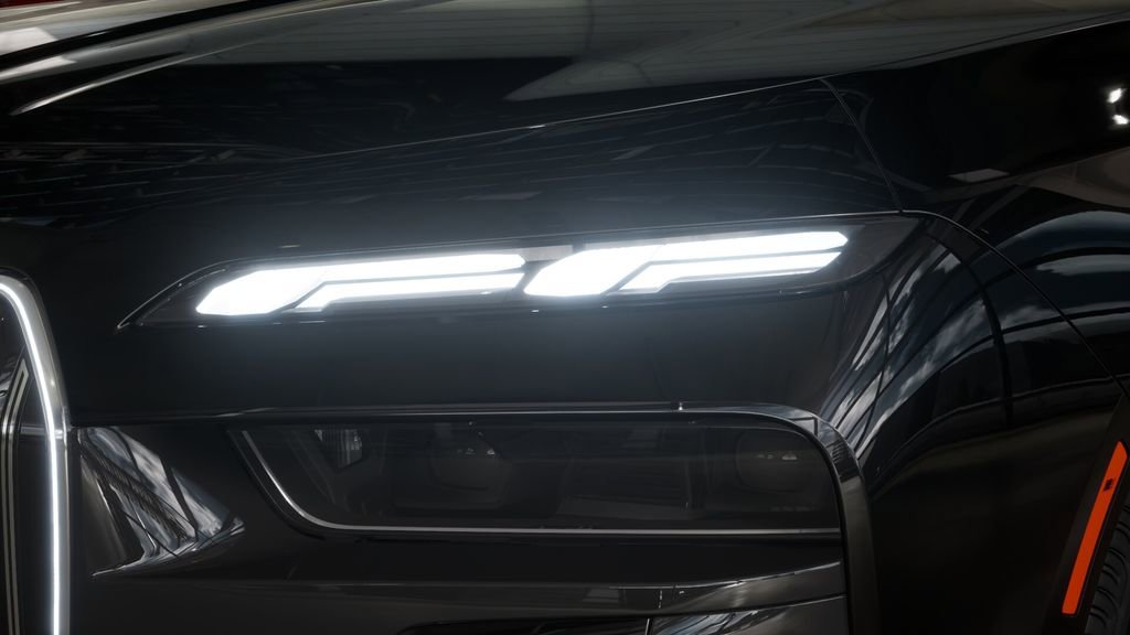 New 2026 BMW 750e xDrive w/ Executive Package image 32