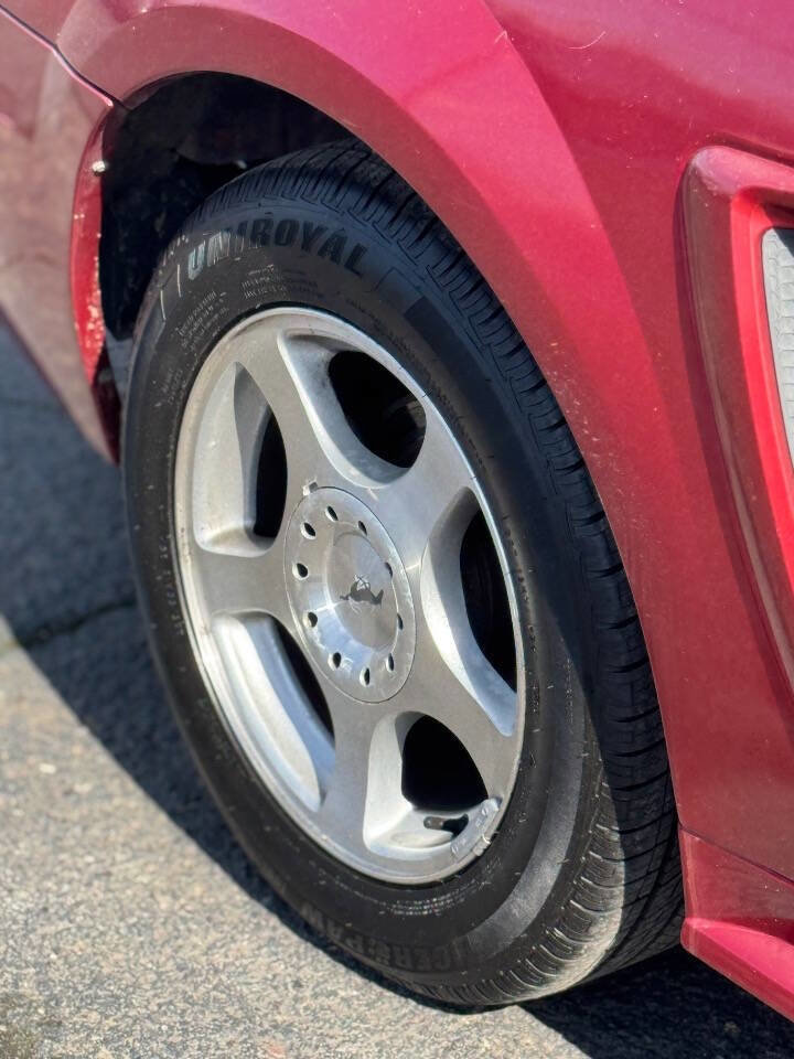 Used 2003 Ford Mustang Premium image 16