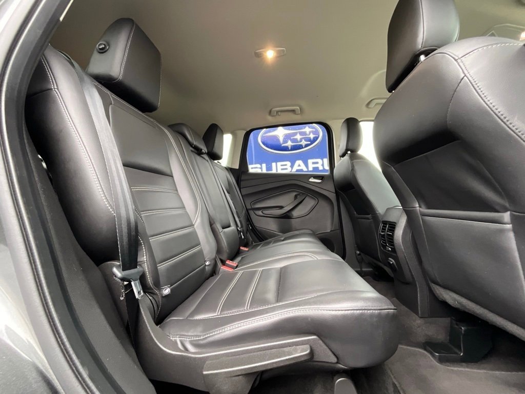 Used 2019 Ford Escape SEL image 15