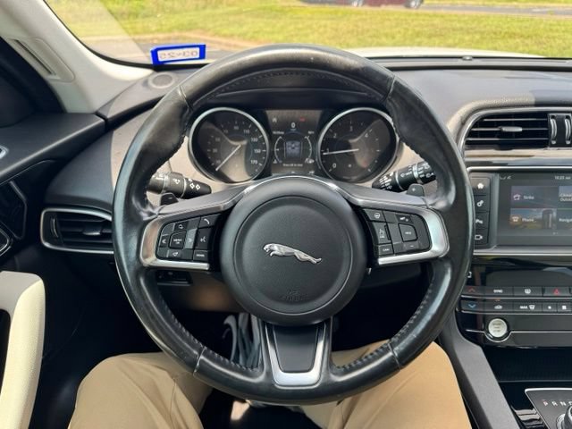 Used 2018 Jaguar F-PACE Prestige AWD/4WD image 24