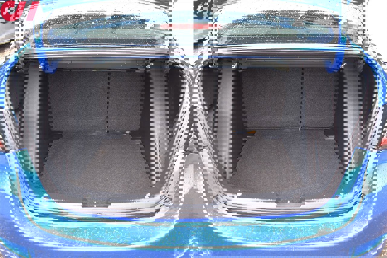 Used 2019 Toyota Yaris XLE image 27