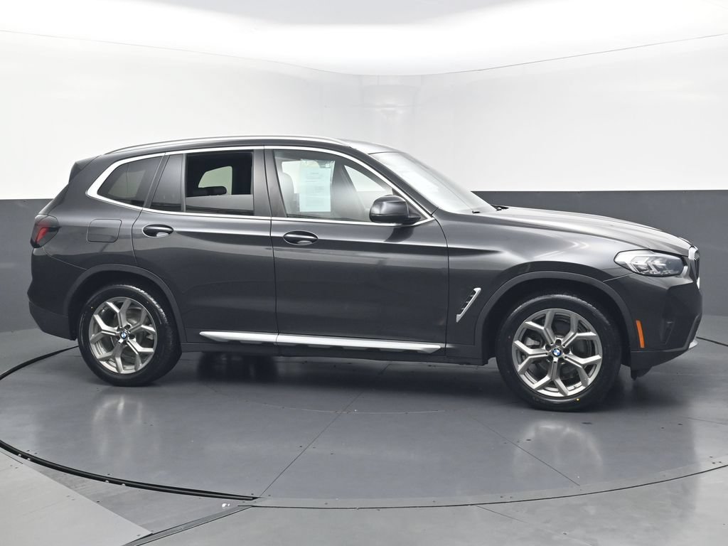 Used 2022 BMW X3 xDrive30i AWD/4WD image 5