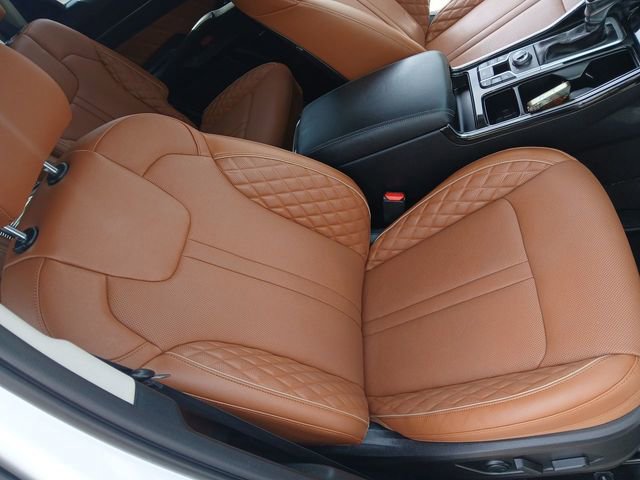 Certified 2022 Kia Sorento SX Prestige w/ Rust Color Package AWD/4WD image 26