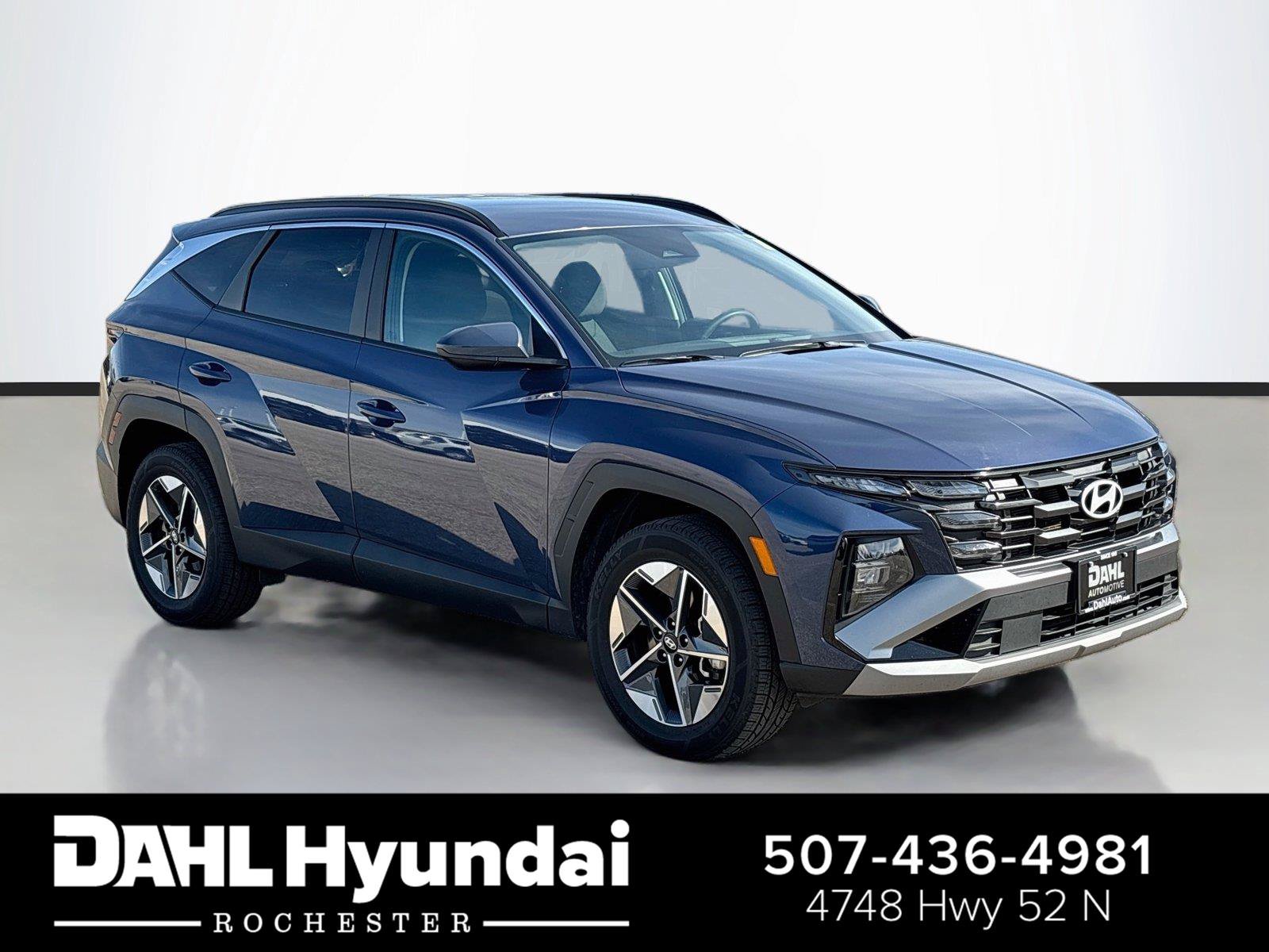 Certified 2025 Hyundai Tucson SEL AWD/4WD image 1
